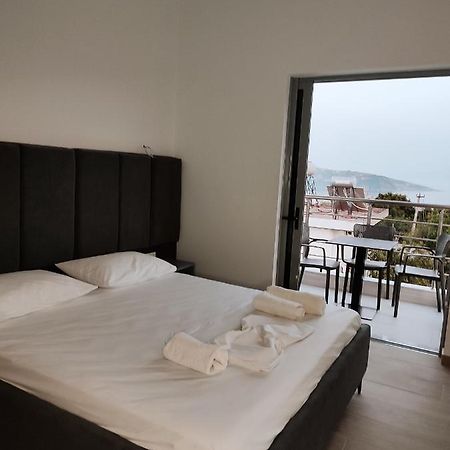 Petros Rooms ฮีมาเรอ ภายนอก รูปภาพ