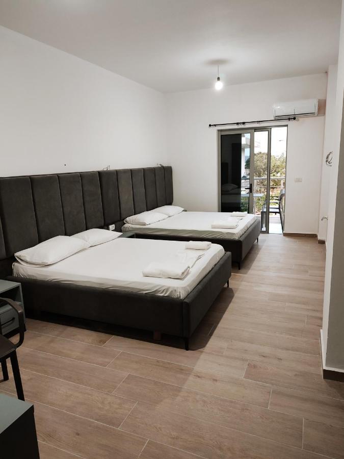 Petros Rooms ฮีมาเรอ ภายนอก รูปภาพ