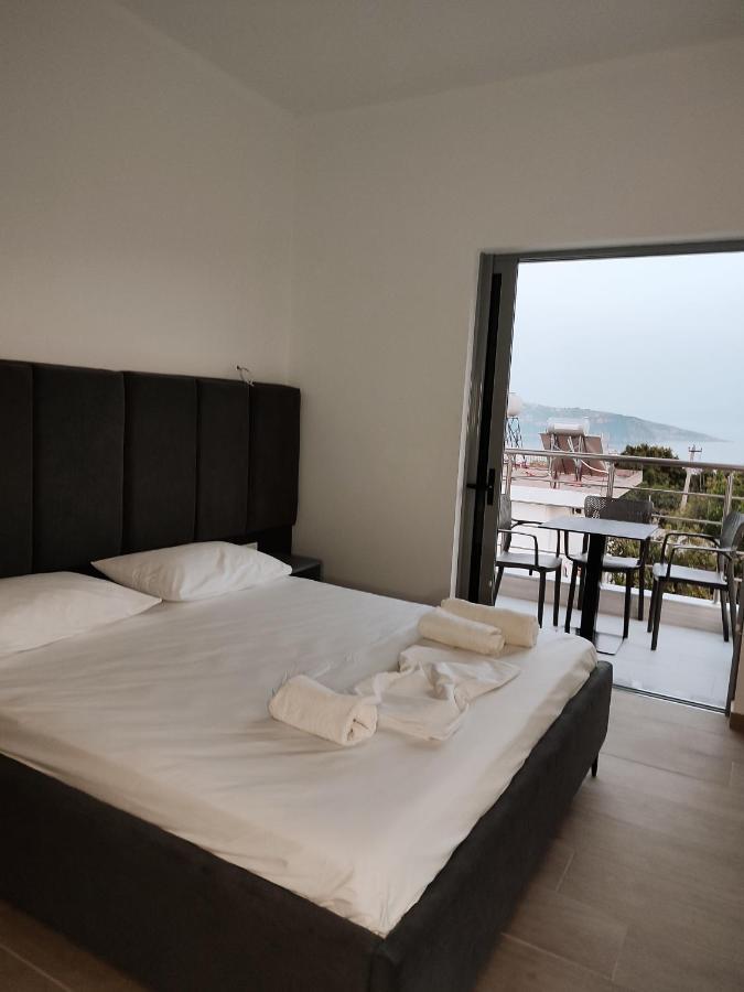 Petros Rooms ฮีมาเรอ ภายนอก รูปภาพ