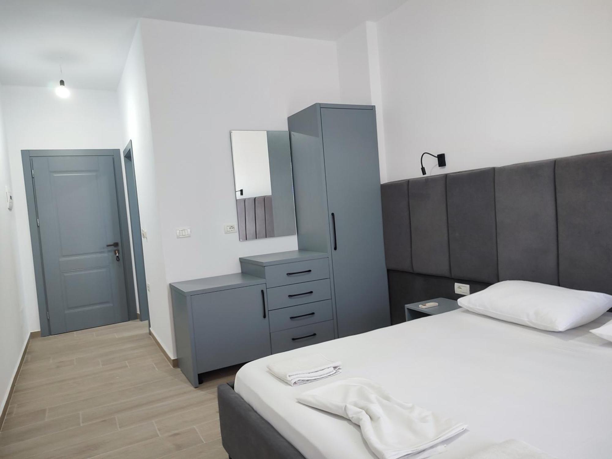 Petros Rooms ฮีมาเรอ ภายนอก รูปภาพ