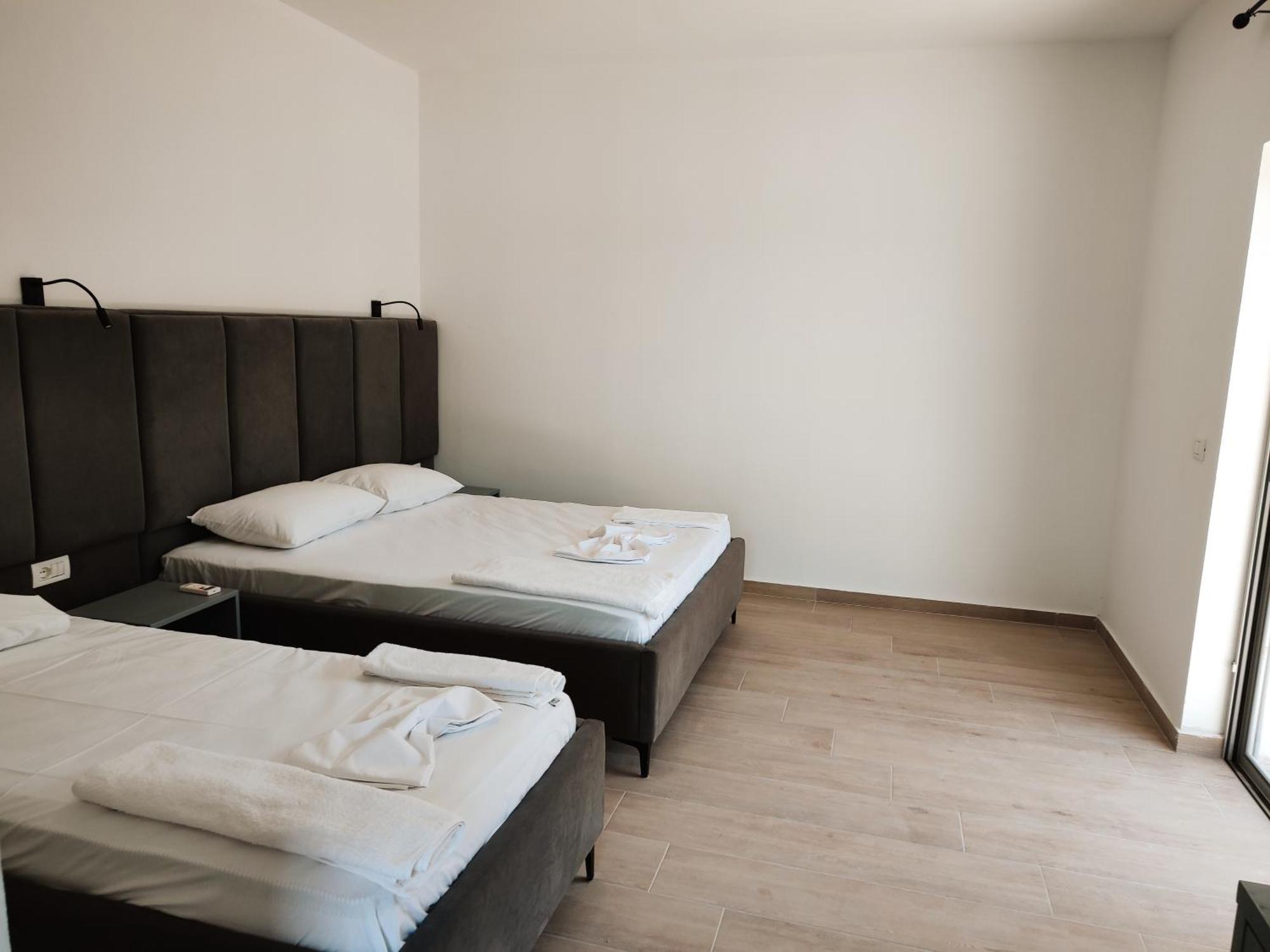 Petros Rooms ฮีมาเรอ ห้อง รูปภาพ