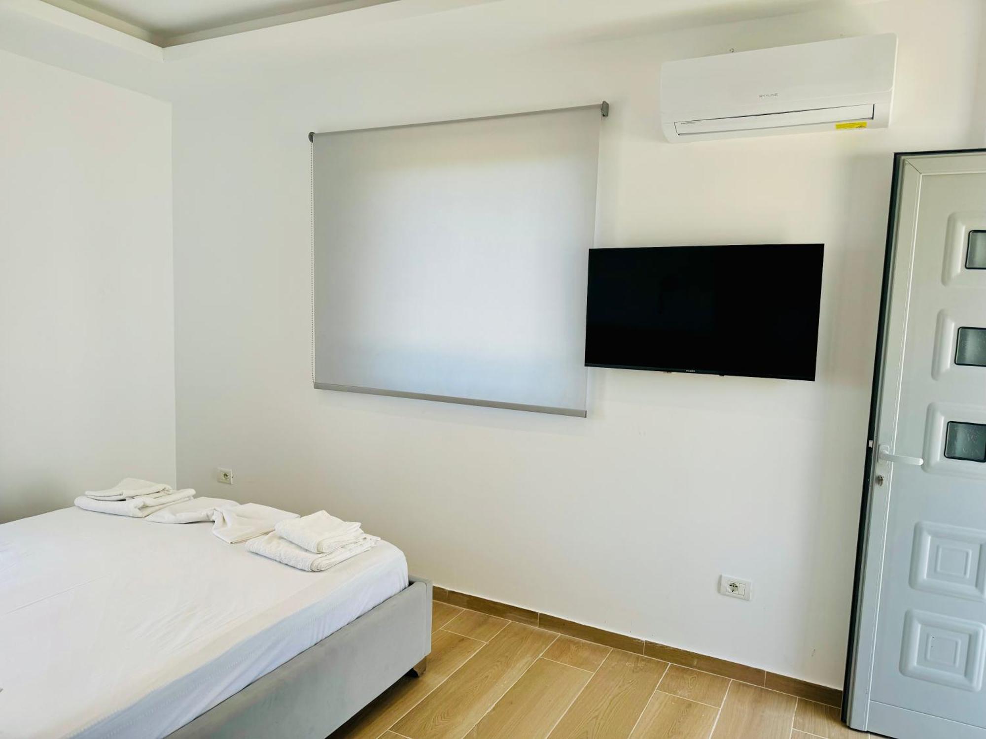 Petros Rooms ฮีมาเรอ ภายนอก รูปภาพ